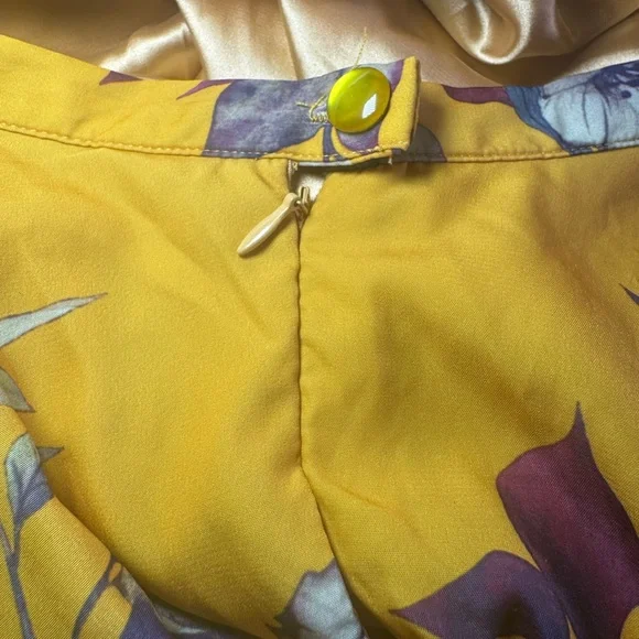 EUC ModCloth Gold Pink/White Floral Full Skirt Plus Size 1X 14/16 - Picture 7 of 7